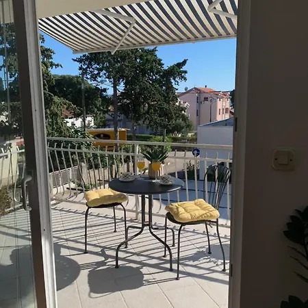 Apartment Jukich Sveti Filip i Jakov Exterior foto